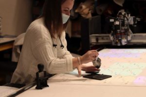 Atelier de découpe des chaussures Ector