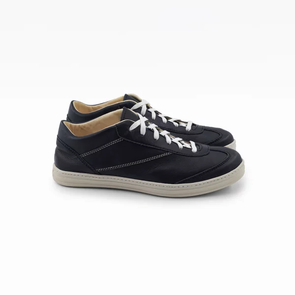 Chaussures sport cuir femme sale