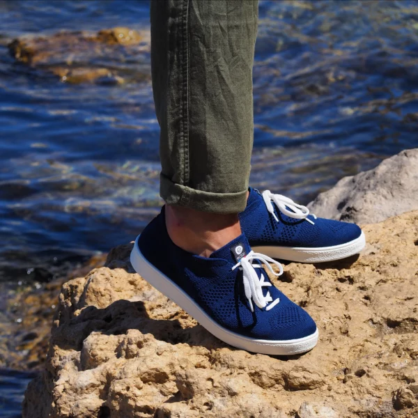 Chaussures eco responsables recyclees bleu marine