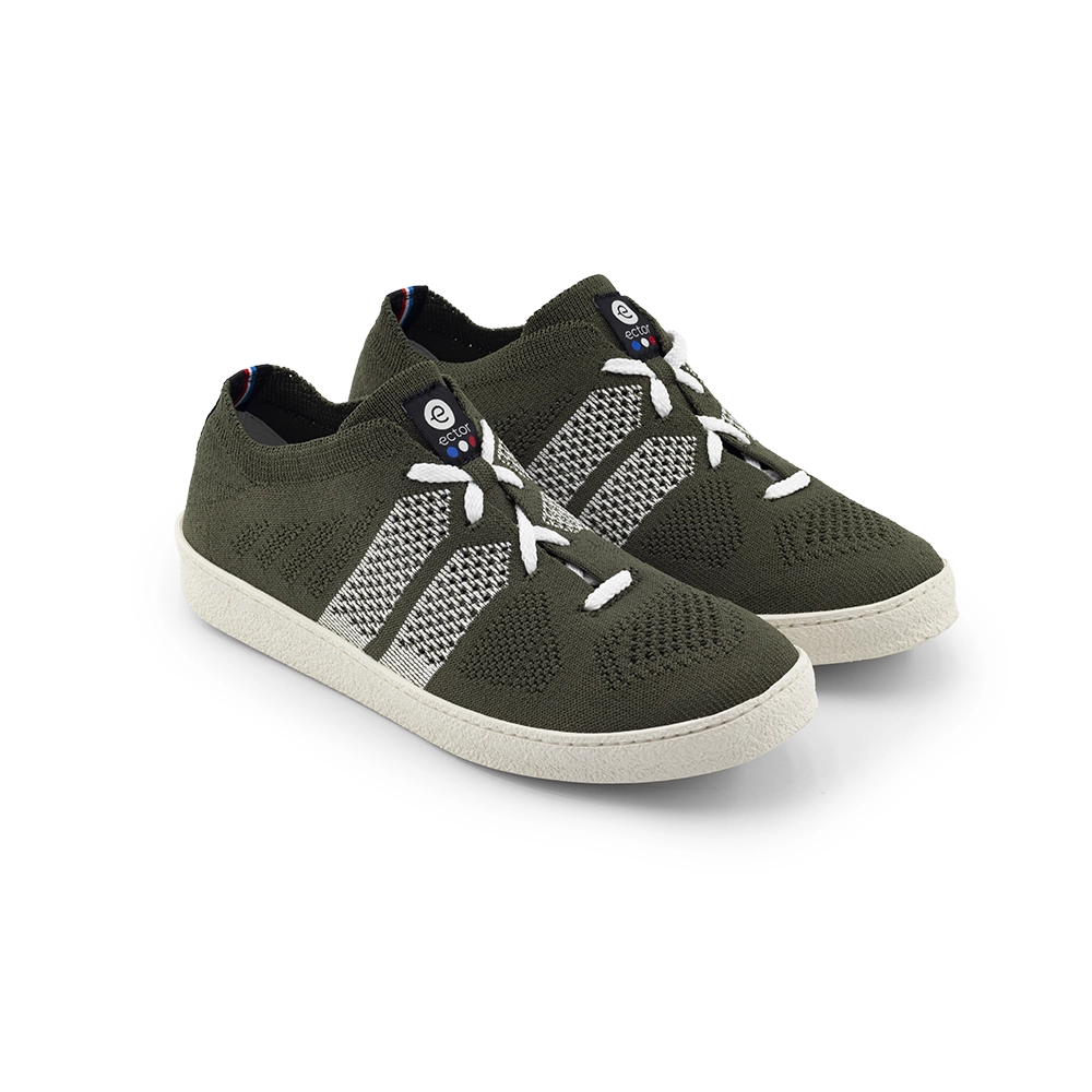 baskets françaises vert kaki et blanc