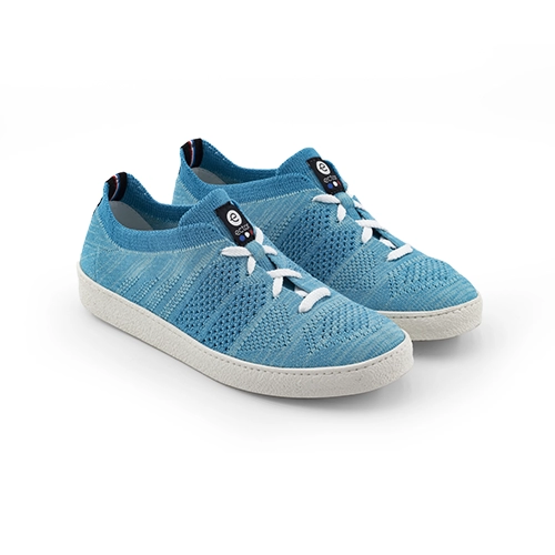 baskets françaises bleu ciel