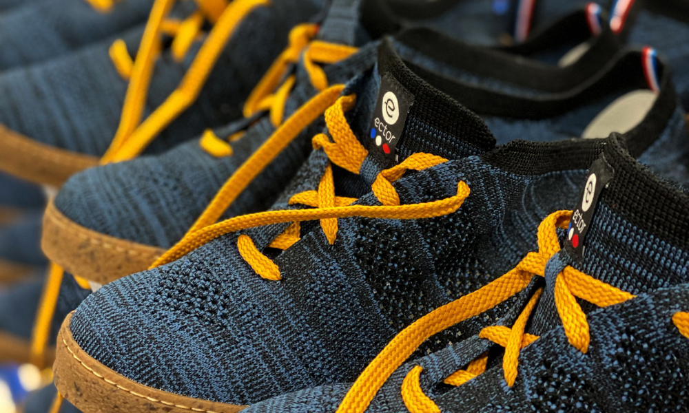 baskets françaises recyclées bleu noir