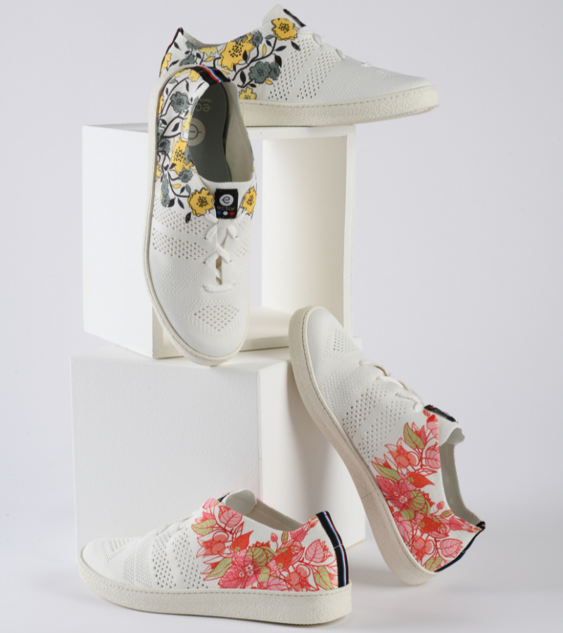 baskets blanches fleurs roses et jaunes femme
